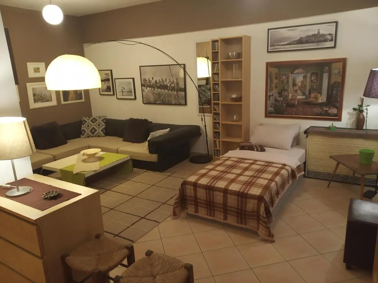 דירה סלוניקי Spacious Cosy Apt