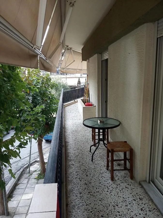דירה סלוניקי Spacious Cosy Apt